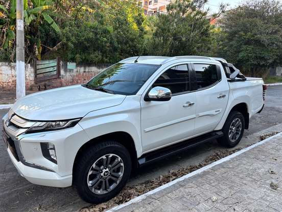 MITSUBISHI-L200 TRITON-2.4 16V TURBO DIESEL SPORT HPE-S CD 4P 4X4 AUTOMÁTICO MITSUBISHI-L200 TRITON-2021