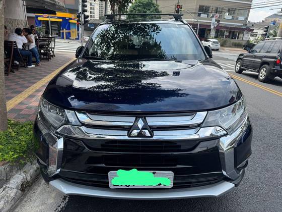 MITSUBISHI OUTLANDER 3.0 GT 4X4 V6 24V GASOLINA 4P AUTOMÁTICO