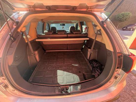 MITSUBISHI-OUTLANDER-3.0 GT 4X4 V6 24V GASOLINA 4P AUTOMÁTICO MITSUBISHI-OUTLANDER-2015