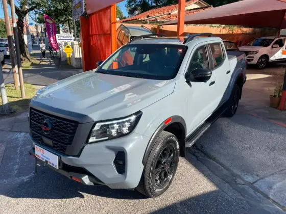 NISSAN FRONTIER 2.3 16V TURBO DIESEL PRO4X CD 4X4 AUTOMÁTICO NISSAN FRONTIER 2.3 16V TURBO DIESEL PRO4X CD 4X4 AUTOMÁTICO