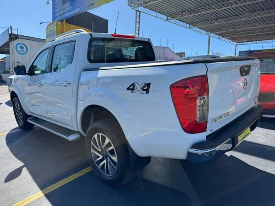 NISSAN FRONTIER 2.3 16V TURBO DIESEL LE CD 4X4 AUTOMÁTICO