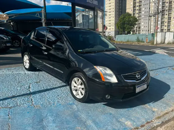 NISSAN SENTRA 2.0 S 16V FLEX 4P AUTOMÁTICO NISSAN SENTRA 2.0 S 16V FLEX 4P AUTOMÁTICO