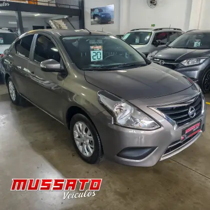NISSAN VERSA 1.6 16V FLEXSTART SV 4P XTRONIC NISSAN VERSA 1.6 16V FLEXSTART SV 4P XTRONIC