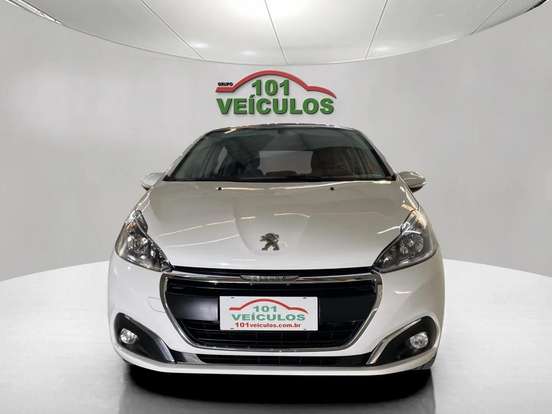PEUGEOT-208-2017