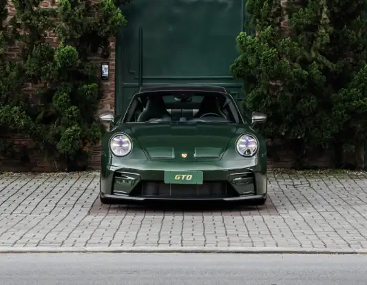 PORSCHE-911-2025
