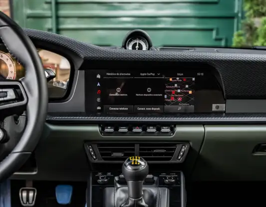 PORSCHE-911-2025