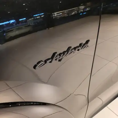 PORSCHE-CAYENNE-2025