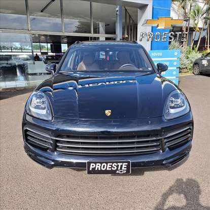 PORSCHE-CAYENNE-2023