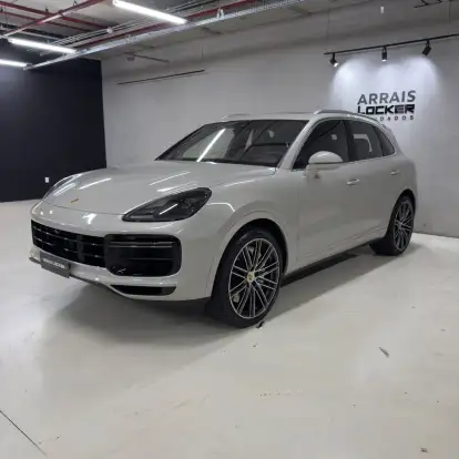 PORSCHE-CAYENNE-2022