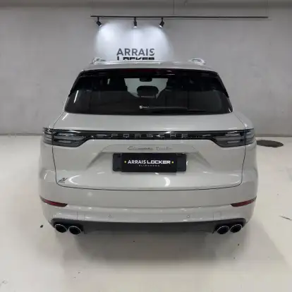 PORSCHE-CAYENNE-2022