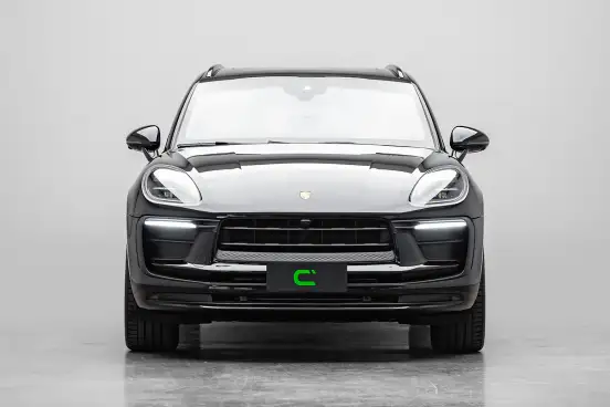 PORSCHE-MACAN-2025