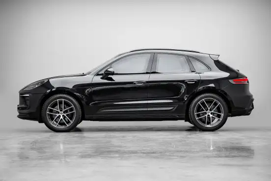 PORSCHE-MACAN-2025