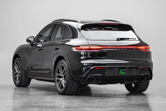 PORSCHE-MACAN-2025