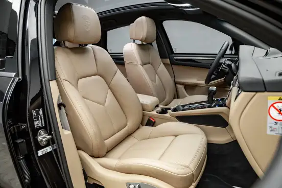 PORSCHE-MACAN-2025