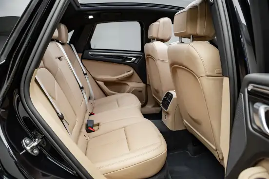 PORSCHE-MACAN-2025