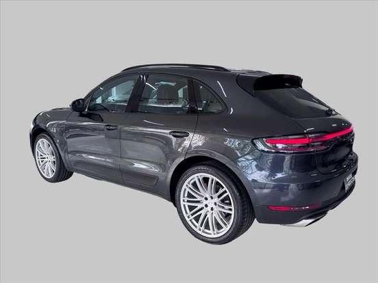 PORSCHE-MACAN-2021