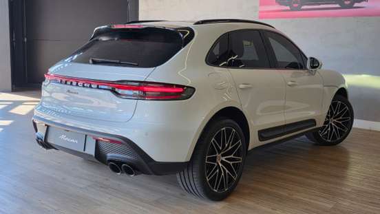 PORSCHE-MACAN-2024