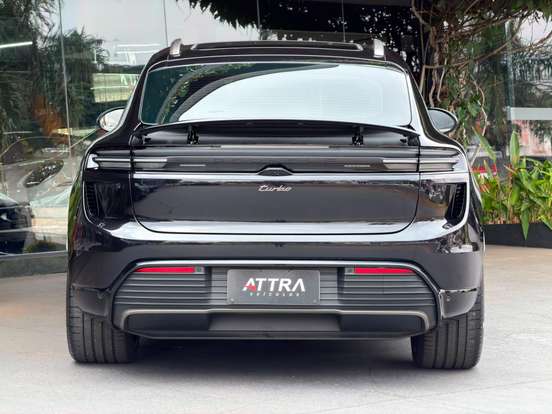 PORSCHE-MACAN-2025