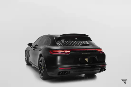 PORSCHE-PANAMERA-2017