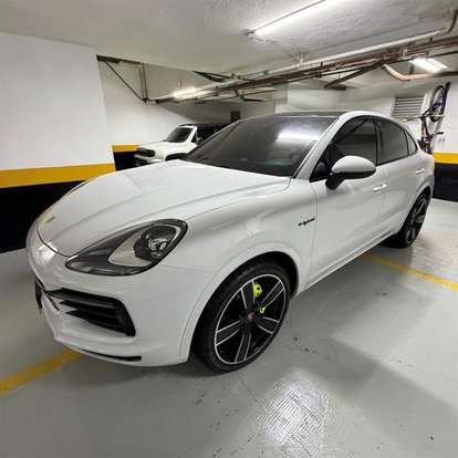 PORSCHE-CAYENNE-2019