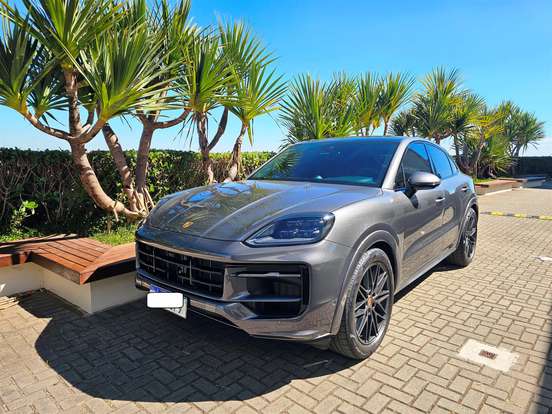 PORSCHE-CAYENNE-4.0 V8 GASOLINA GTS COUPÉ AWD TIPTRONIC S PORSCHE-CAYENNE-2025