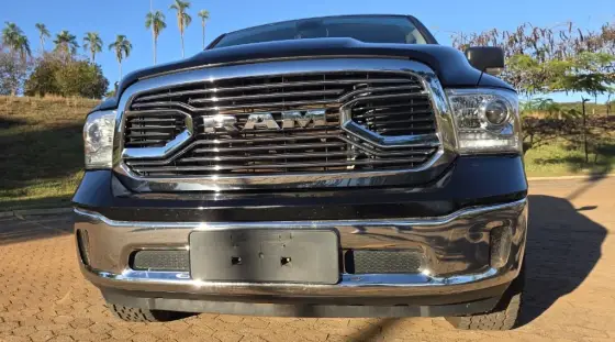 RAM 1500 5.7 V8 GASOLINA LIMITED CD 4X4 AUTOMÁTICO RAM 1500 5.7 V8 GASOLINA LIMITED CD 4X4 AUTOMÁTICO