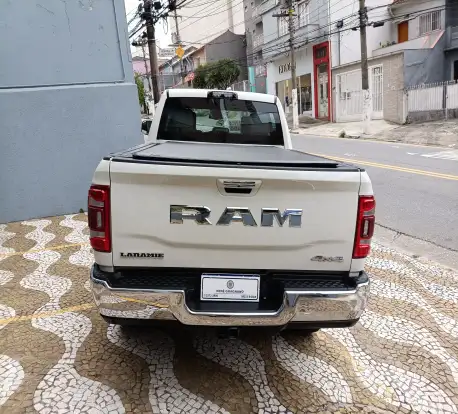 RAM-2500-6.7 I6 TURBO DIESEL LARAMIE CD 4X4 AUTOMÁTICO RAM-2500-2019