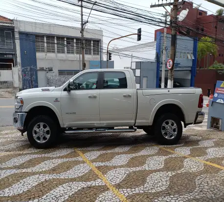 RAM-2500-6.7 I6 TURBO DIESEL LARAMIE CD 4X4 AUTOMÁTICO RAM-2500-2019