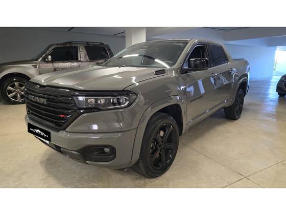 RAM RAMPAGE 2.0 HURRICANE 4 TURBO GASOLINA R/T 4X4 AUTOMÁTICO