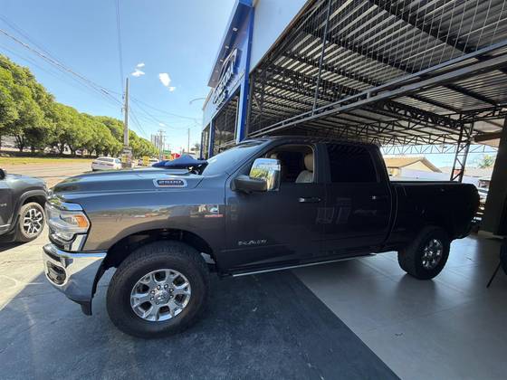 RAM 2500 6.7 I6 TURBO DIESEL LARAMIE CD 4X4 AUTOMÁTICO