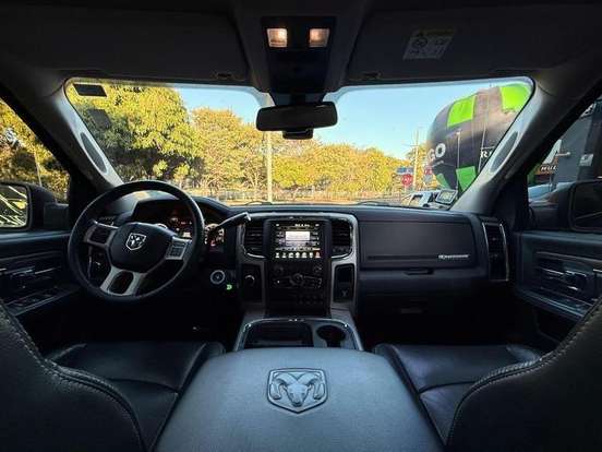 RAM-2500-6.7 LARAMIE 4X4 CD I6 TURBO DIESEL 4P AUTOMÁTICO RAM-2500-2015