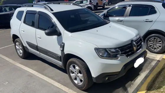 RENAULT DUSTER 1.6 16V SCE FLEX ZEN MANUAL RENAULT DUSTER 1.6 16V SCE FLEX ZEN MANUAL