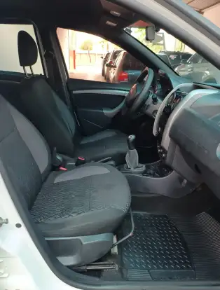 RENAULT-DUSTER-2016