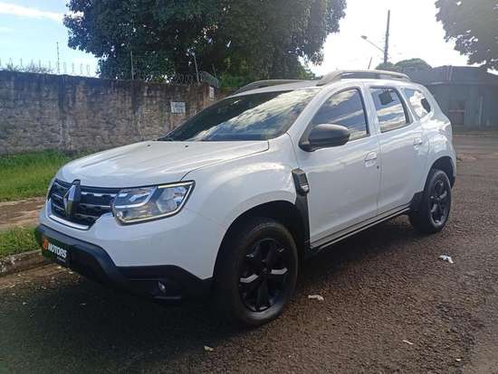 RENAULT-DUSTER-2022