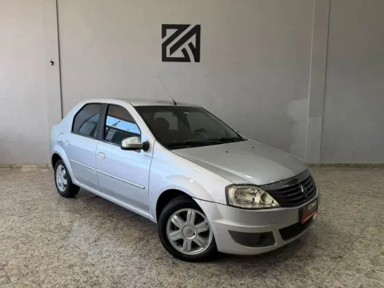 RENAULT LOGAN 1.6 EXPRESSION 16V FLEX 4P AUTOMÁTICO RENAULT LOGAN 1.6 EXPRESSION 16V FLEX 4P AUTOMÁTICO