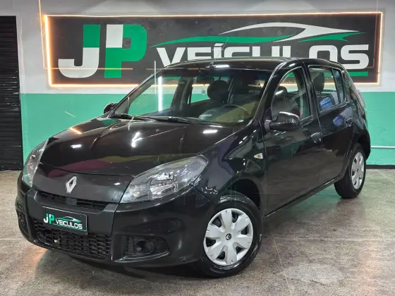RENAULT SANDERO 1.0 EXPRESSION 16V FLEX 4P MANUAL RENAULT SANDERO 1.0 EXPRESSION 16V FLEX 4P MANUAL