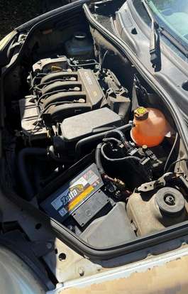 RENAULT-KANGOO-2011