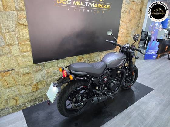 ROYAL ENFIELD HUNTER 350 
