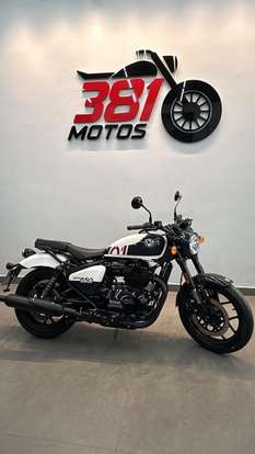 ROYAL ENFIELD-SHOTGUN 650 STENCIL WHITE-2025