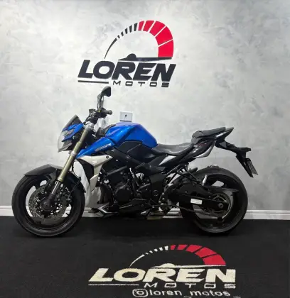 SUZUKI GSR 750 