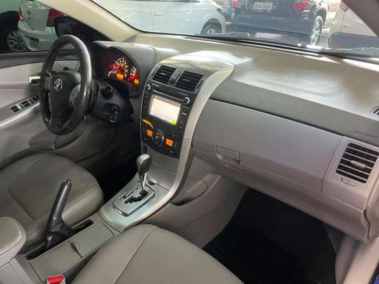 TOYOTA-COROLLA-2013