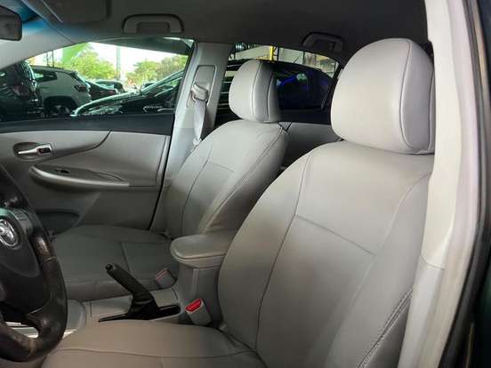 TOYOTA-COROLLA-2013