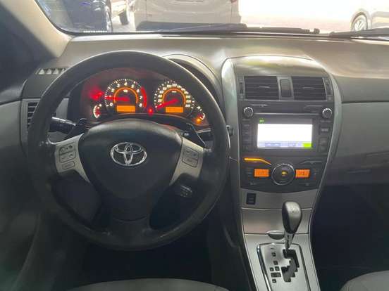 TOYOTA-COROLLA-2013