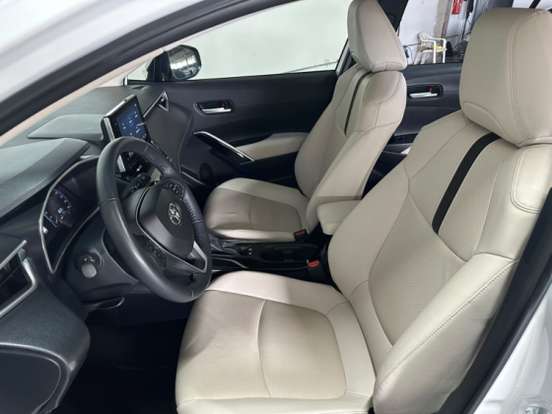 TOYOTA-COROLLA CROSS-2024
