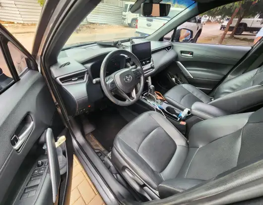 TOYOTA-COROLLA CROSS-2023
