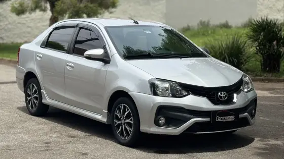 TOYOTA ETIOS 1.5 PLATINUM SEDAN 16V FLEX 4P AUTOMÁTICO TOYOTA ETIOS 1.5 PLATINUM SEDAN 16V FLEX 4P AUTOMÁTICO