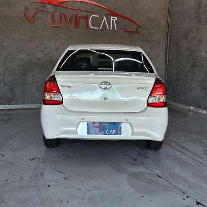 TOYOTA-ETIOS-2018