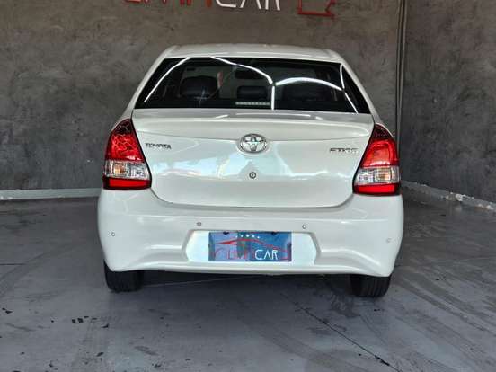 TOYOTA-ETIOS-1.5 PLATINUM SEDAN 16V FLEX 4P AUTOMÁTICO TOYOTA-ETIOS-2018