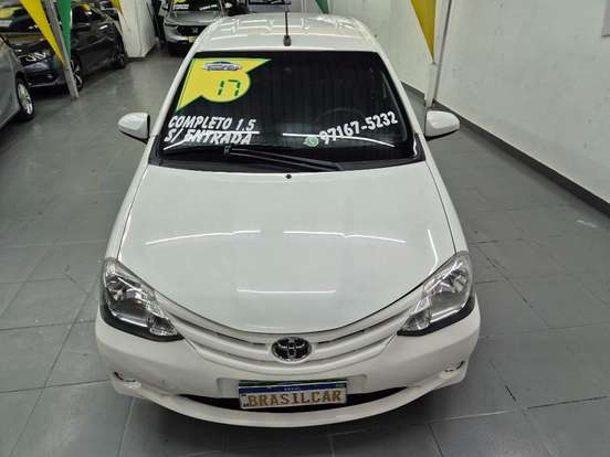 TOYOTA-ETIOS-2016