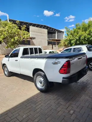 TOYOTA-HILUX-2019
